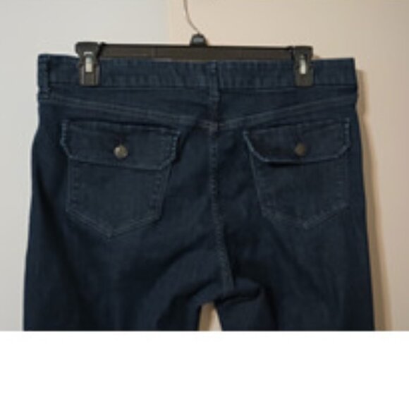 EUC ~ Old Navy's The Sweetheart Straight Leg Jean in Darkwash Blue (Size 16) - Picture 3 of 5